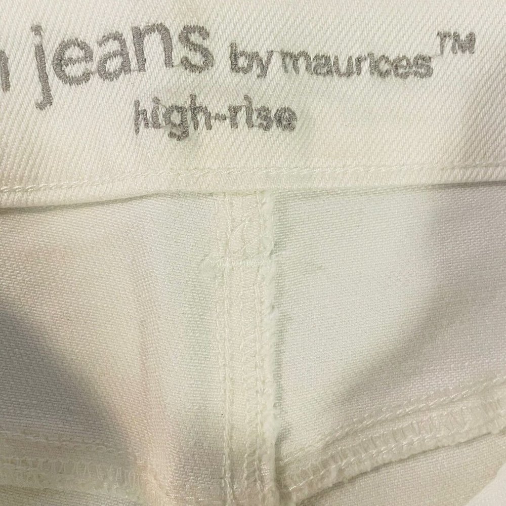 Women Maurices M High Rise Cut Off Stitched White Denim Blue Jean Shorts Size 4 - Picture 5 of 10